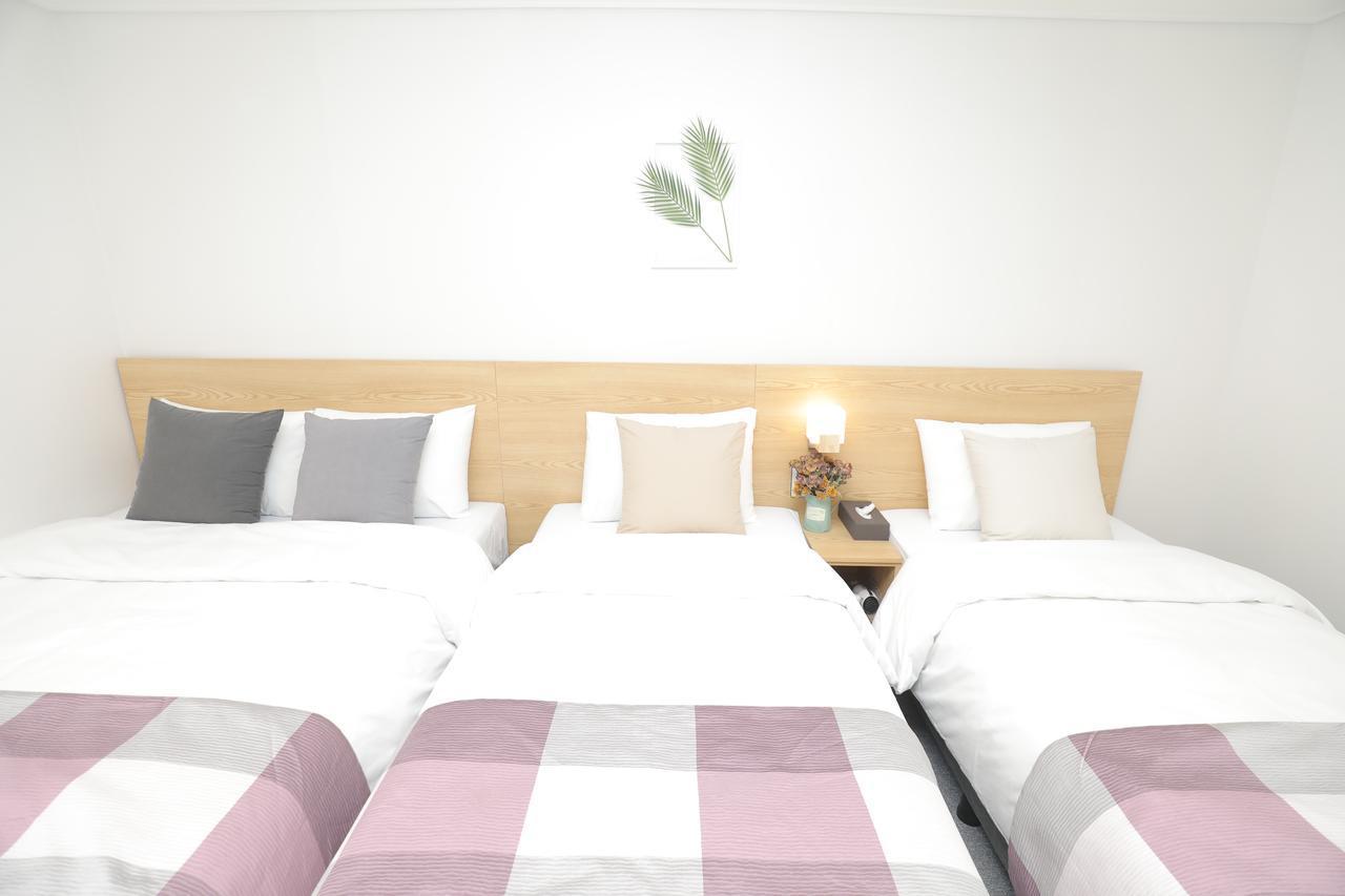 ไลน์ โฮเต็ล มย็องดง Hotel โซล ภายนอก รูปภาพ